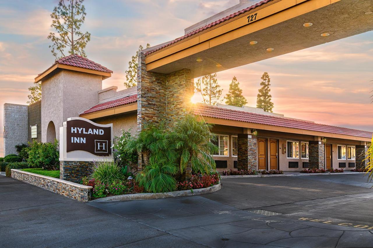 Hyland Inn Brea Eksteriør bilde